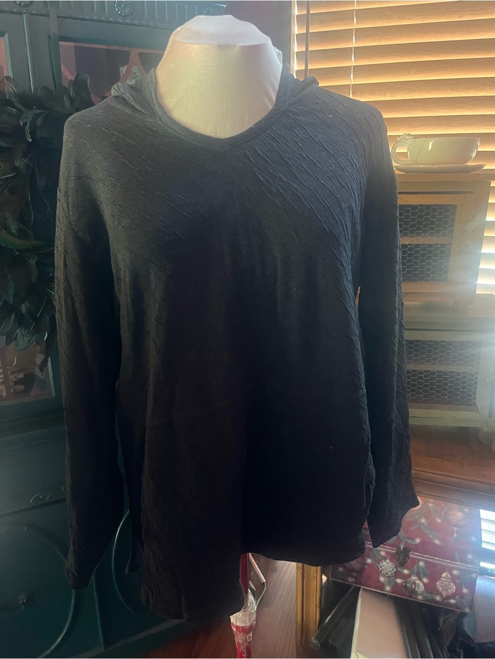 Pure J Jill XL Black Lightweight textured Hooded Long Sleeve Top